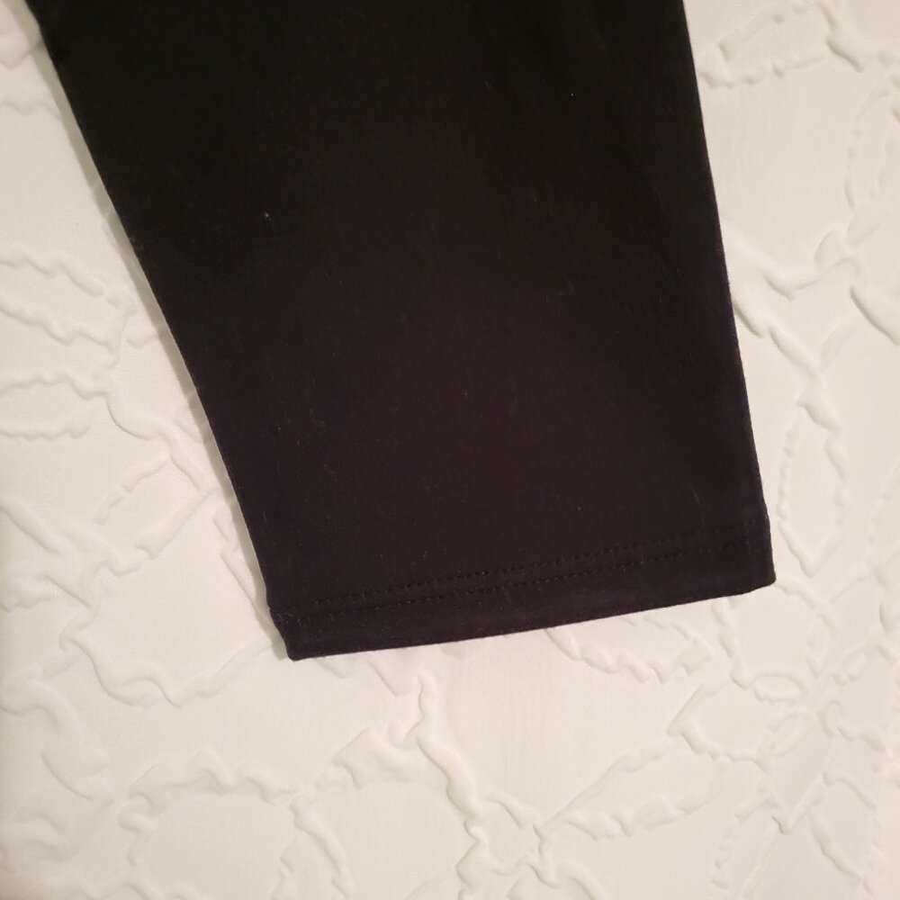 JoyLab Black Two-Piece Crop Top & Flared Pants with White Trim - Picture 7 of 12